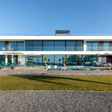 Aqualanis - Modern Mega With Pool Close To Algarve