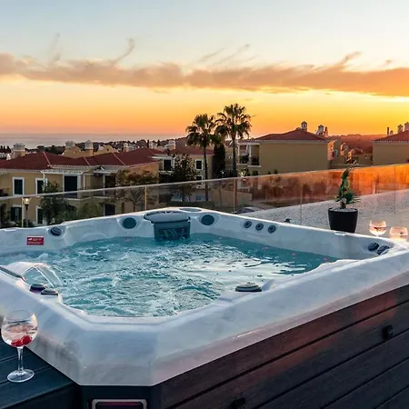 Aqualanis - Modern Mega With Pool Close To Algarve Villa