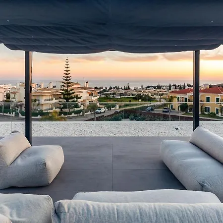 Aqualanis - Modern Mega With Pool Close To Algarve *