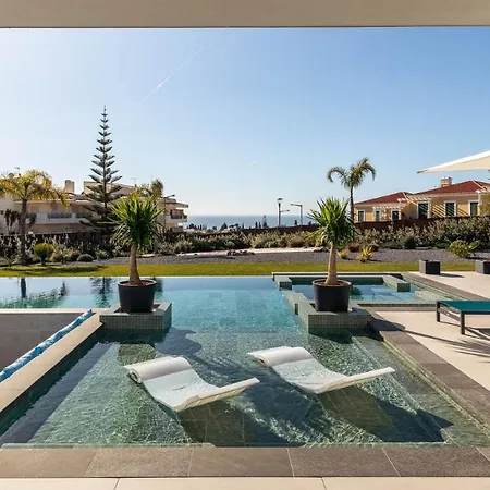 Vila Aqualanis - Modern Mega With Pool Close To Algarve *