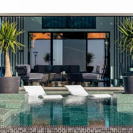 빌라 Aqualanis - Modern Mega With Pool Close To Algarve 포르체스