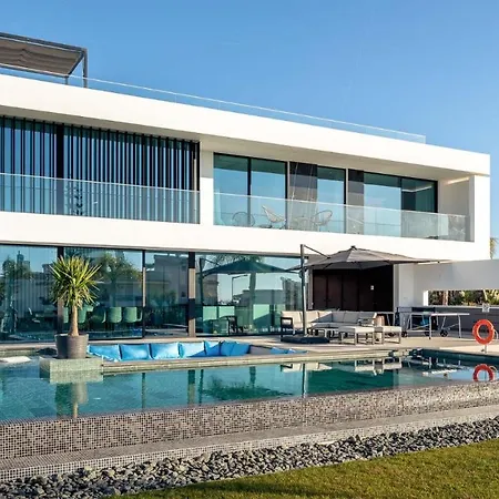 Aqualanis - Modern Mega With Pool Close To Algarve Porches (Algarve)